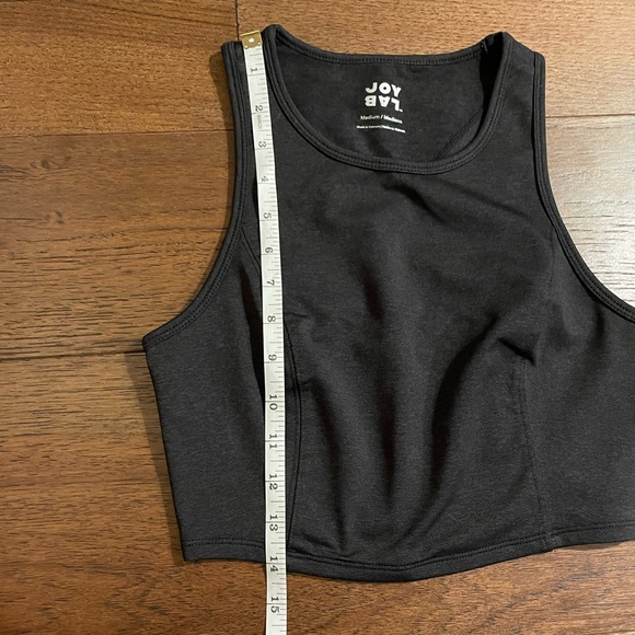 Workout Crop - Picture 5 of 7